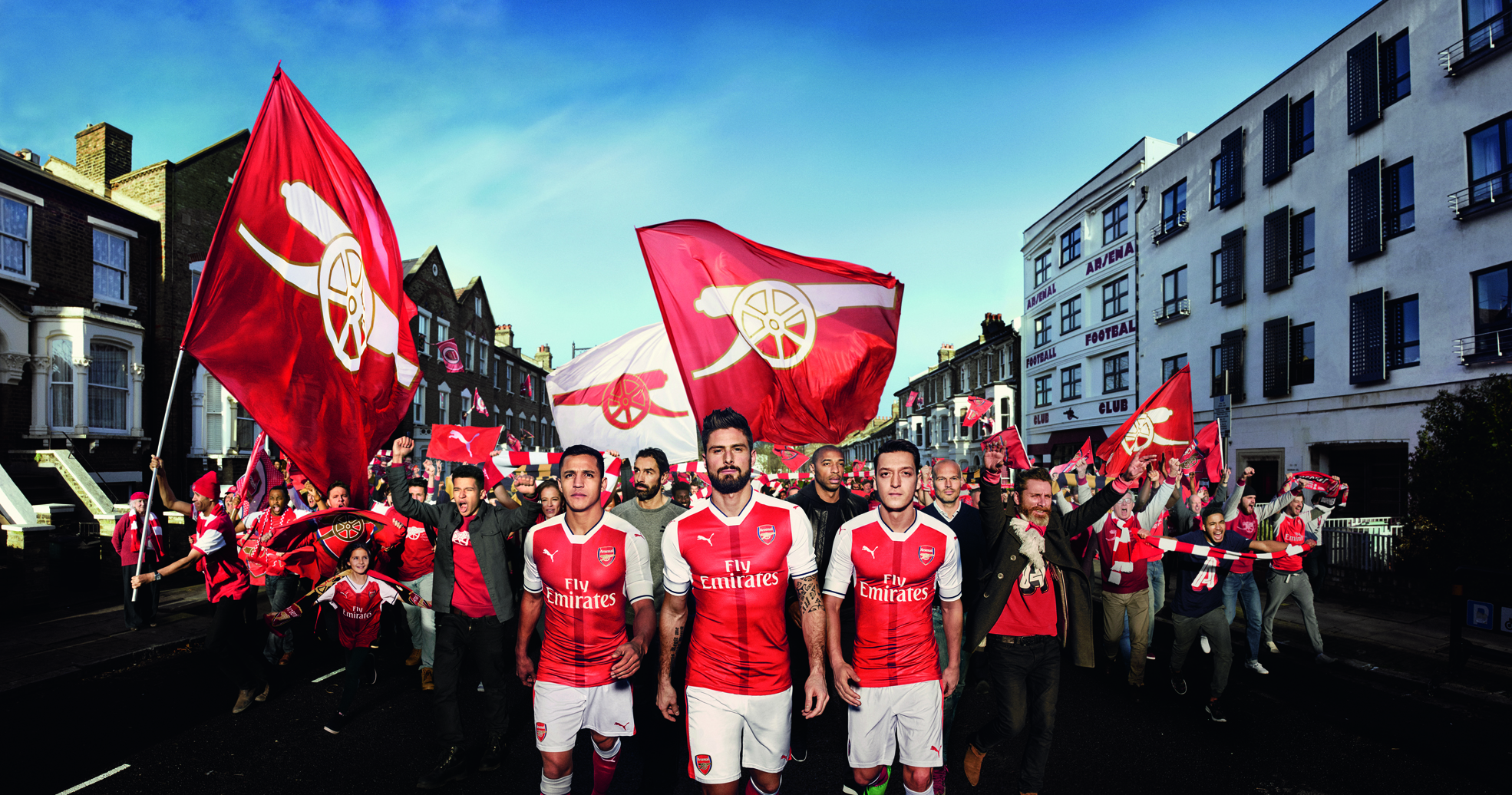 Nowe koszulki Arsenalu. Hołd złożony wzorom z lat 90-tych!